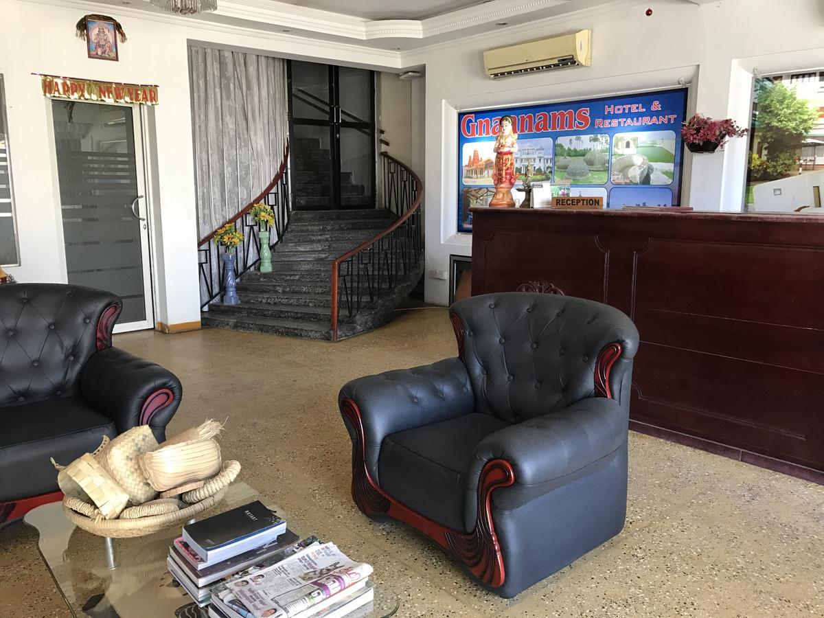 Gnaanams Hotel And Restaurant Jaffna Eksteriør billede