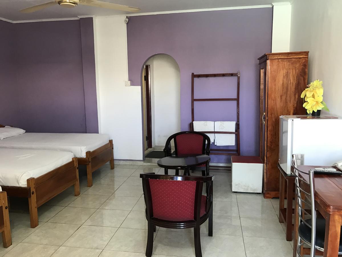 Gnaanams Hotel And Restaurant Jaffna Eksteriør billede