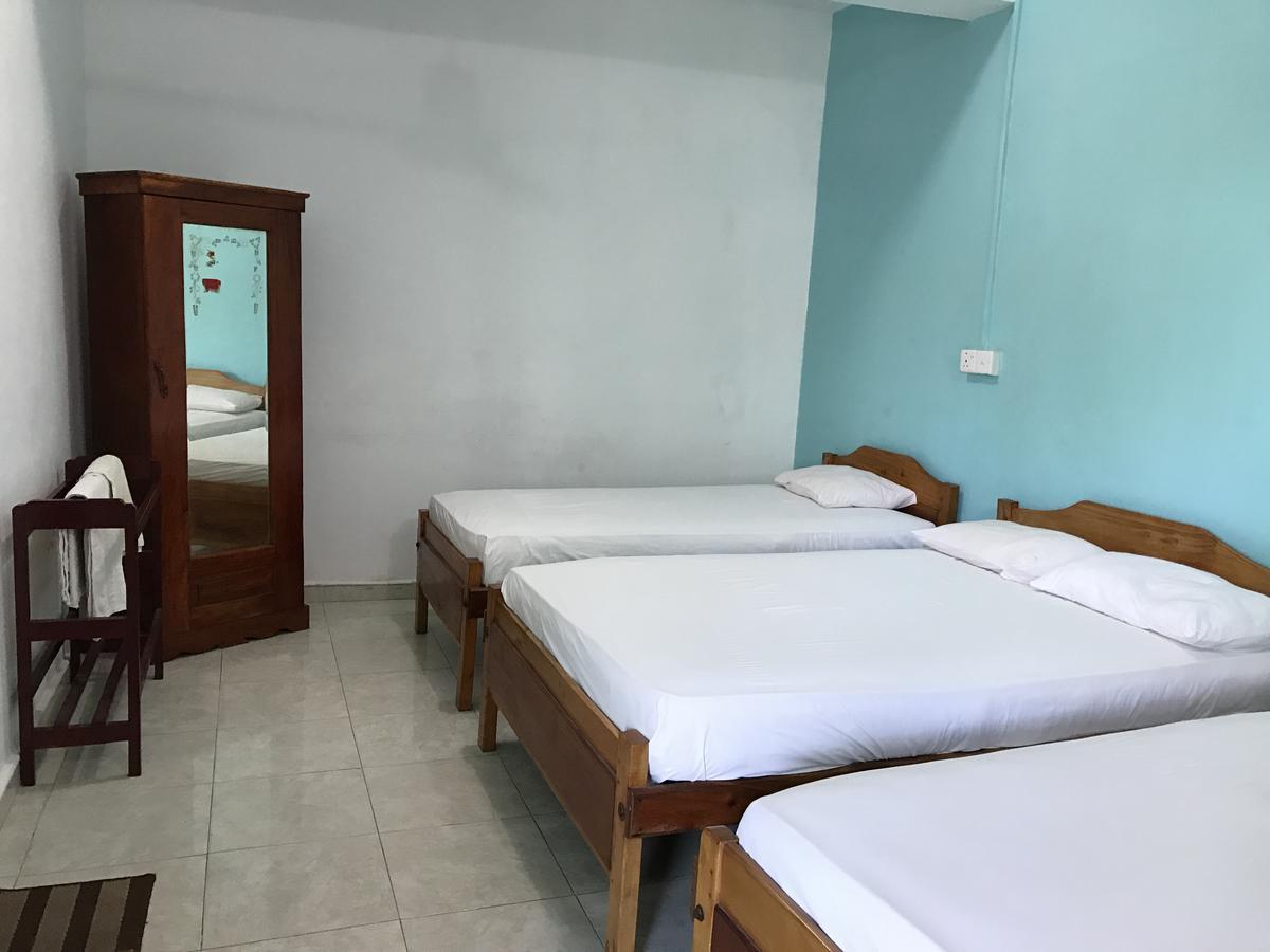 Gnaanams Hotel And Restaurant Jaffna Eksteriør billede