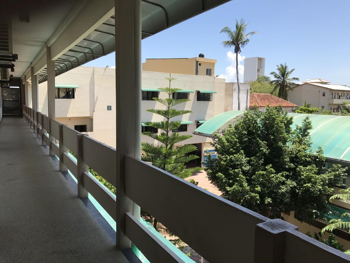 Gnaanams Hotel And Restaurant Jaffna Eksteriør billede